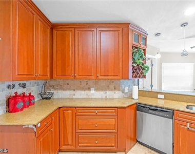 2281 16th Street Ne - Photo Thumbnail 24