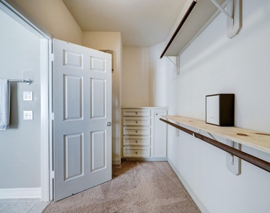 623 Knox Street - Photo Thumbnail 20