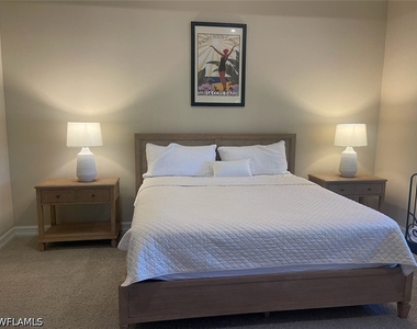 7563 Moorgate Point Way - Photo Thumbnail 13