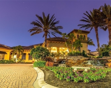 7563 Moorgate Point Way - Photo Thumbnail 28