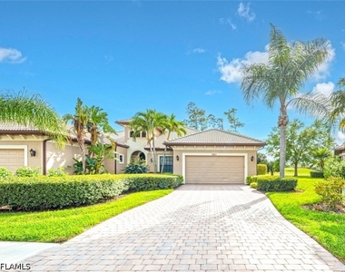 7563 Moorgate Point Way - Photo Thumbnail 2