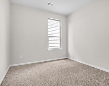 14211 Grand Hills Drive - Photo Thumbnail 9