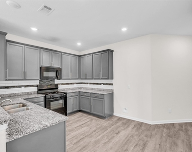 14211 Grand Hills Drive - Photo Thumbnail 12