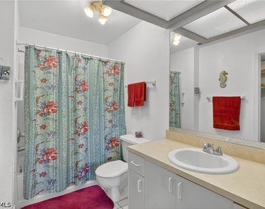 4210 Looking Glass Lane - Photo Thumbnail 18