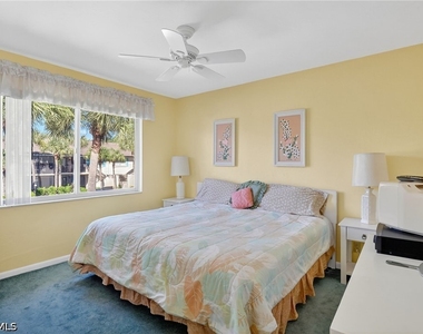 4210 Looking Glass Lane - Photo Thumbnail 13