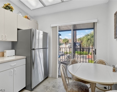 4210 Looking Glass Lane - Photo Thumbnail 11