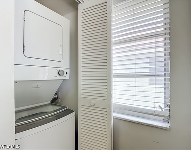 1400 Pompei Lane - Photo Thumbnail 23