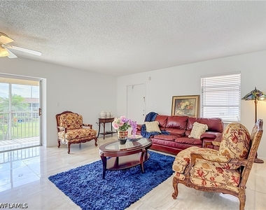 1400 Pompei Lane - Photo Thumbnail 4
