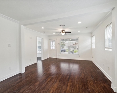 1301 Pearson Street - Photo Thumbnail 5