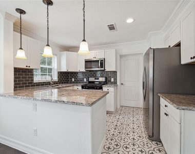 1301 Pearson Street - Photo Thumbnail 4