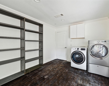 1301 Pearson Street - Photo Thumbnail 13