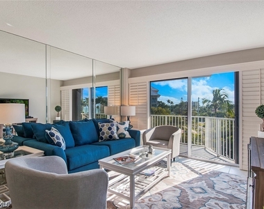 1300 Gulf Shore Boulevard N - Photo Thumbnail 15