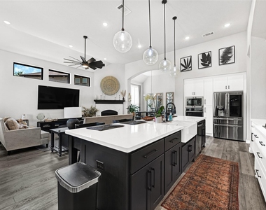 30707 Bent Tree Court - Photo Thumbnail 9