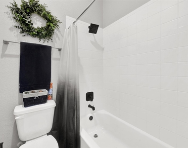 30707 Bent Tree Court - Photo Thumbnail 19