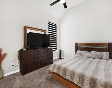 30707 Bent Tree Court - Photo Thumbnail 21