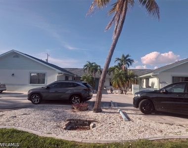 715 Se 47th Street - Photo Thumbnail 1