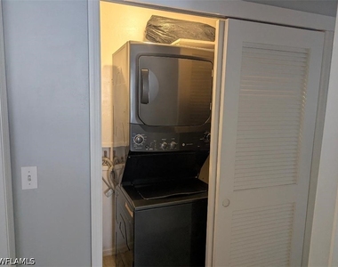 715 Se 47th Street - Photo Thumbnail 11