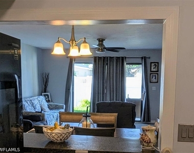 715 Se 47th Street - Photo Thumbnail 4