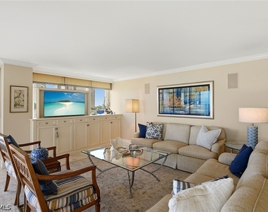 4251 Gulf Shore Boulevard N - Photo Thumbnail 7