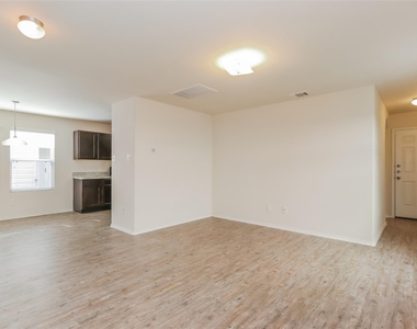 13911 Westfield - Photo Thumbnail 5