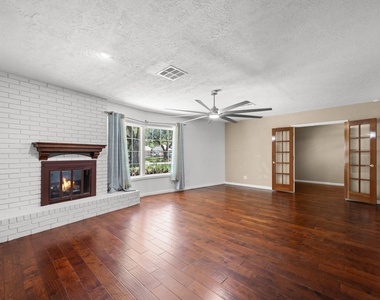 616 Cannan Drive - Photo Thumbnail 4