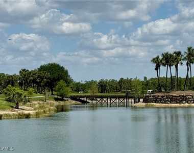 4884 Hampshire Court - Photo Thumbnail 25