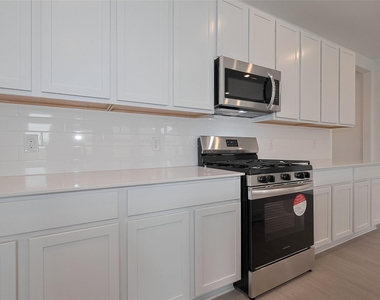 21722 Colonial Meadow Creek Trail - Photo Thumbnail 5