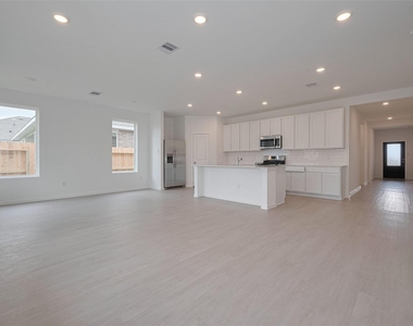 21722 Colonial Meadow Creek Trail - Photo Thumbnail 7