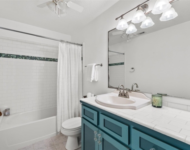 939 17th Street Street - Photo Thumbnail 15