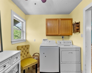 939 17th Street Street - Photo Thumbnail 20