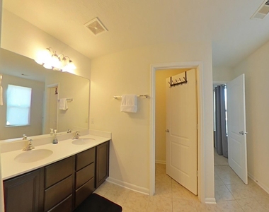 14311 Hickory Stream Court - Photo Thumbnail 15