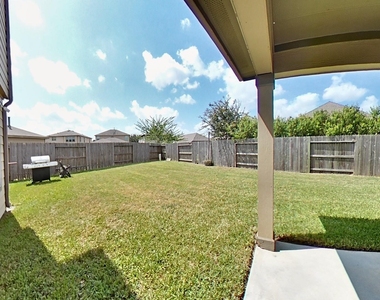 14311 Hickory Stream Court - Photo Thumbnail 18
