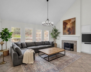 79 W Shale Creek Circle - Photo Thumbnail 18