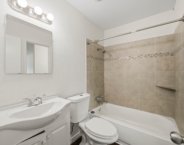 7303 Housman - Photo Thumbnail 12