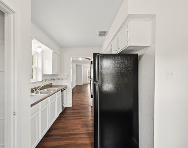7303 Housman - Photo Thumbnail 8