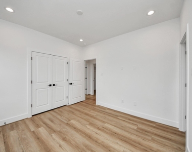 505 Middle Street - Photo Thumbnail 34
