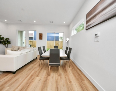 505 Middle Street - Photo Thumbnail 9