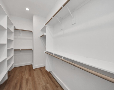 505 Middle Street - Photo Thumbnail 28