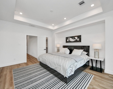 505 Middle Street - Photo Thumbnail 24