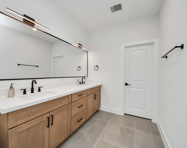 505 Middle Street - Photo Thumbnail 27