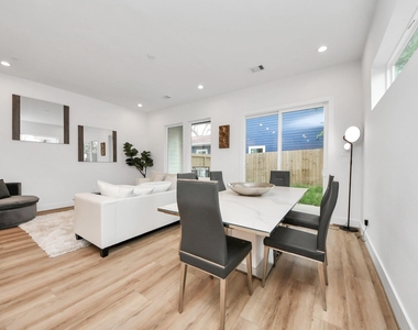 505 Middle Street - Photo Thumbnail 10