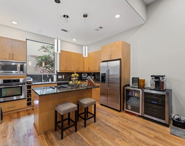 730 Ruthven - Photo Thumbnail 5