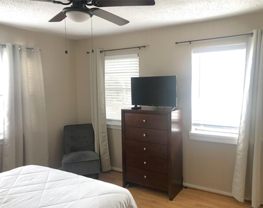 5417 Ennis Street - Photo Thumbnail 10