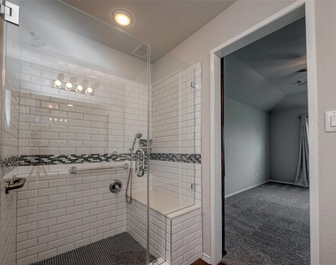 14004 Lake Crescent Drive - Photo Thumbnail 28