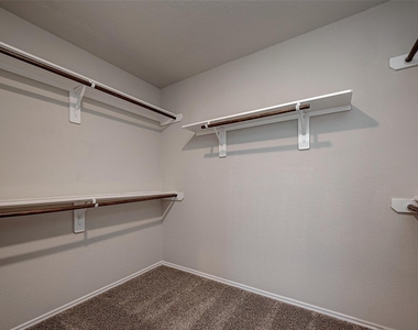 14004 Lake Crescent Drive - Photo Thumbnail 29