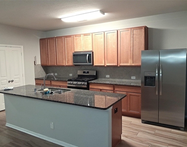 7707 Retama Terrace Lane - Photo Thumbnail 3