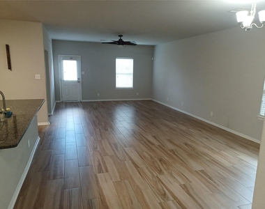 7707 Retama Terrace Lane - Photo Thumbnail 4