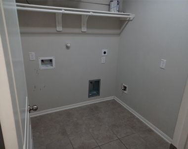 7707 Retama Terrace Lane - Photo Thumbnail 7