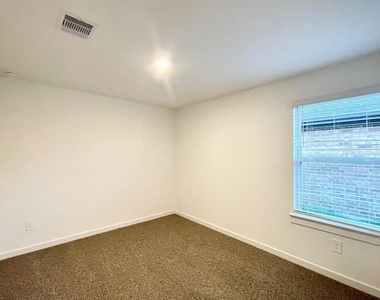 30007 Foxtail Pine Court - Photo Thumbnail 20