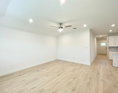30007 Foxtail Pine Court - Photo Thumbnail 9